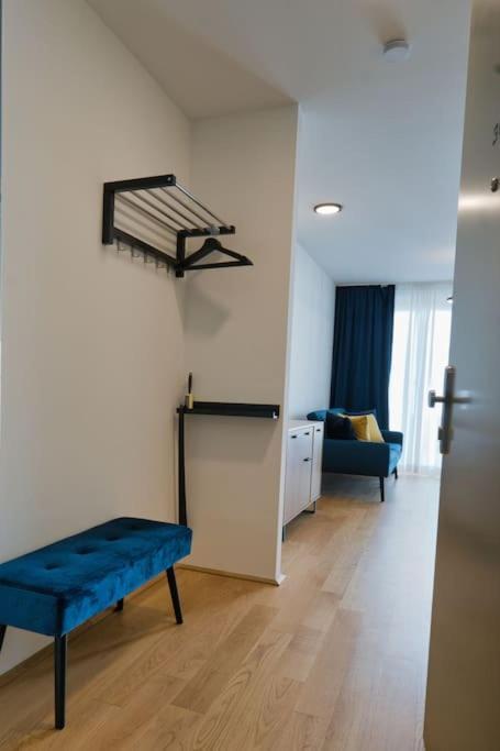 Modern Apartment Near Stadtpark Вена Экстерьер фото