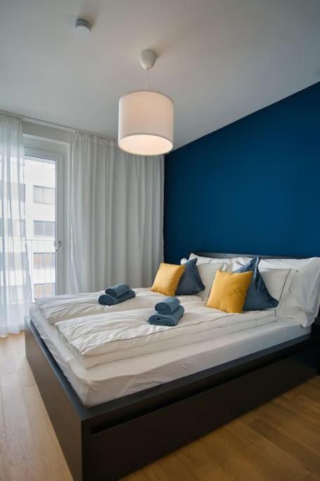 Modern Apartment Near Stadtpark Вена Экстерьер фото